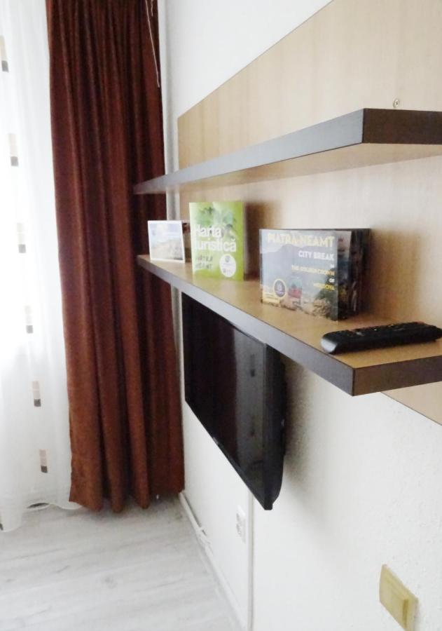 Smart Apartament Piatra Neamt Ngoại thất bức ảnh