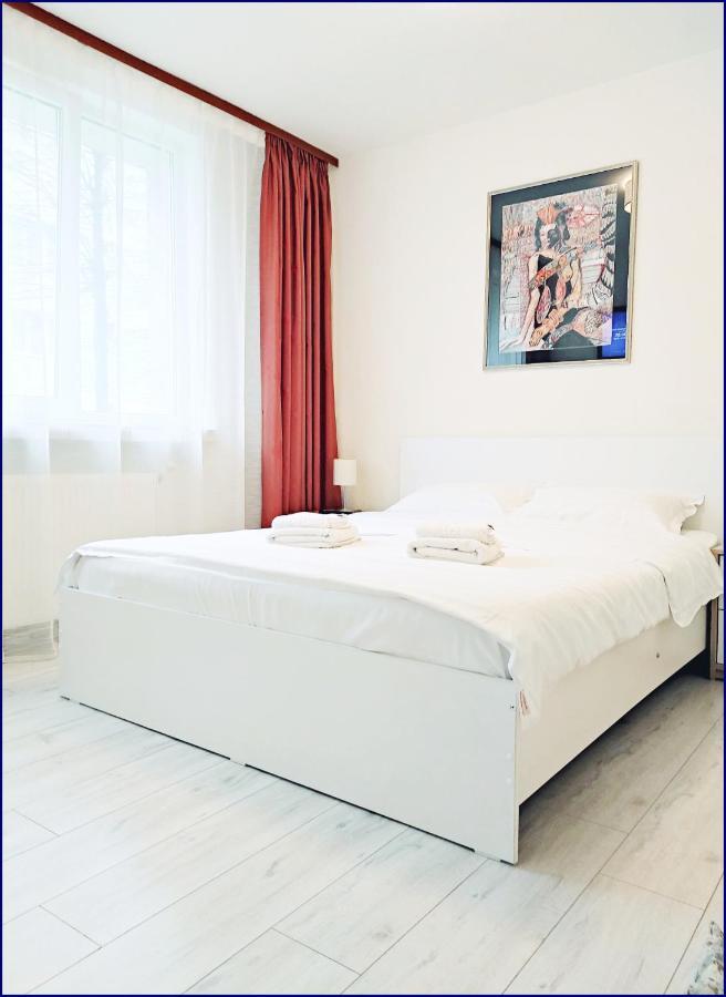 Smart Apartament Piatra Neamt Ngoại thất bức ảnh