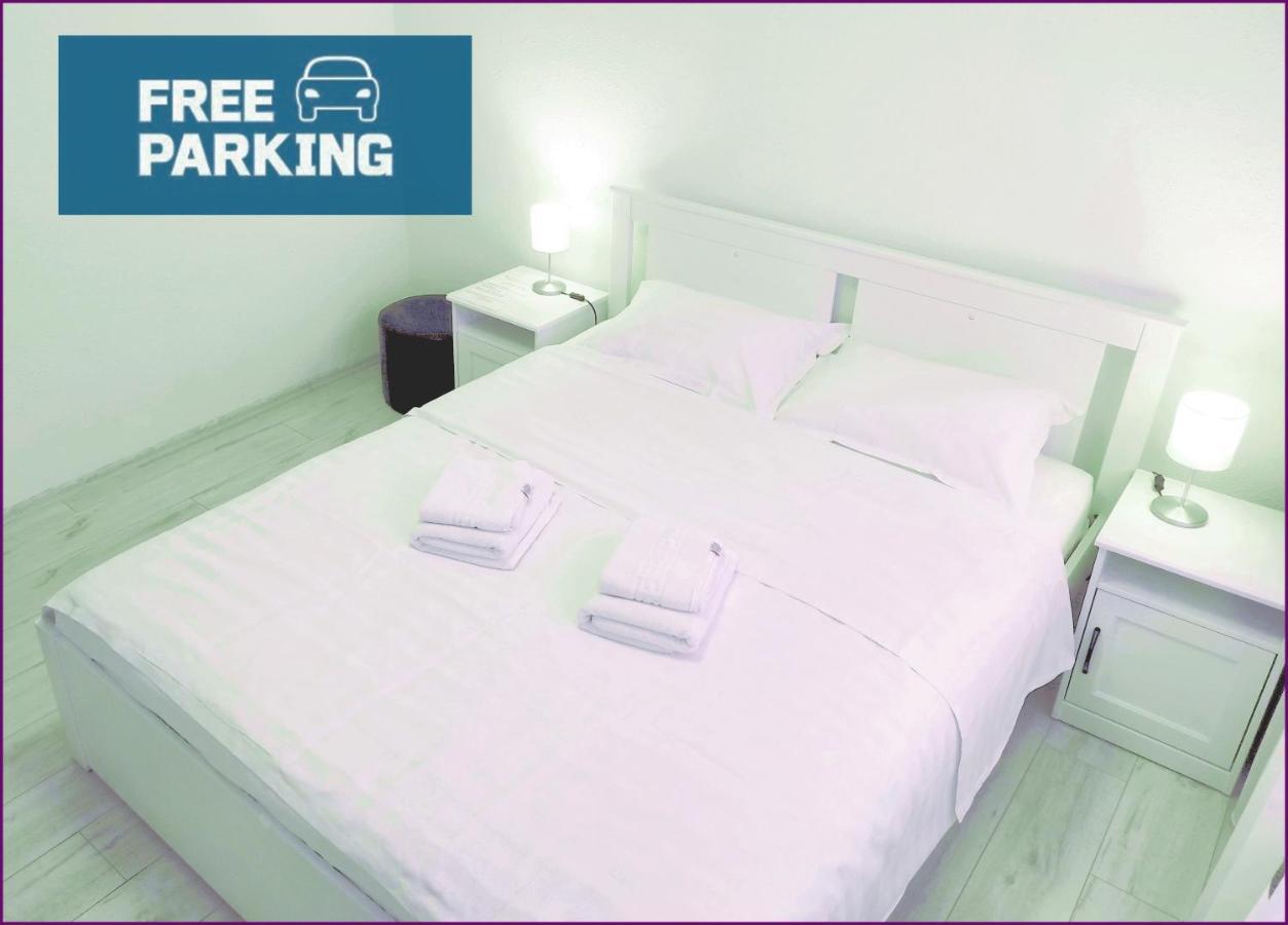 Smart Apartament Piatra Neamt Ngoại thất bức ảnh