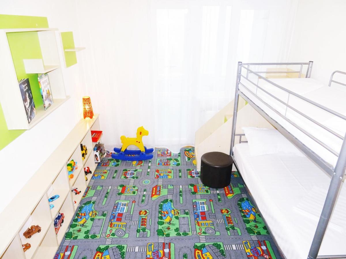 Smart Apartament Piatra Neamt Ngoại thất bức ảnh